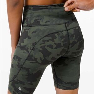 Lululemon Fast And Free Short 10" Incognito Camo Multi Gator Green